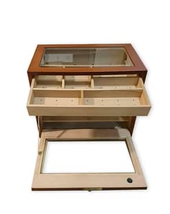 Cigar humidor box