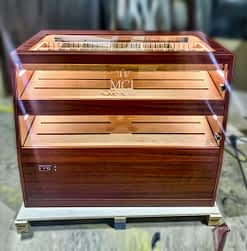 Countertop humidor model for tobacco shops