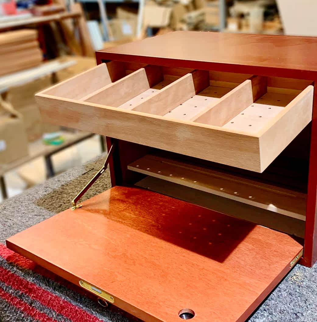 Humidor modelo Presidente cerezo abierto