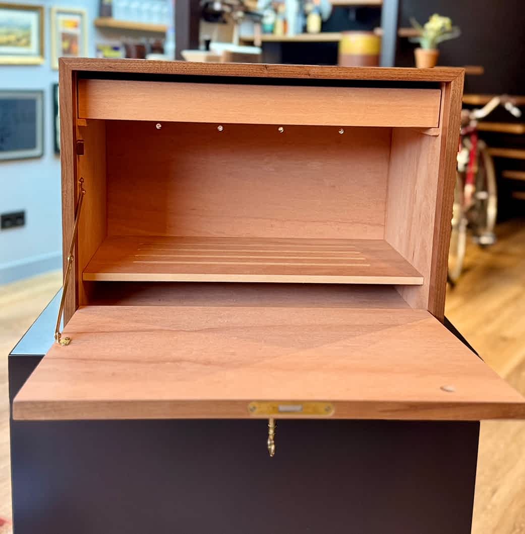 Humidor modelo Presidente abierto