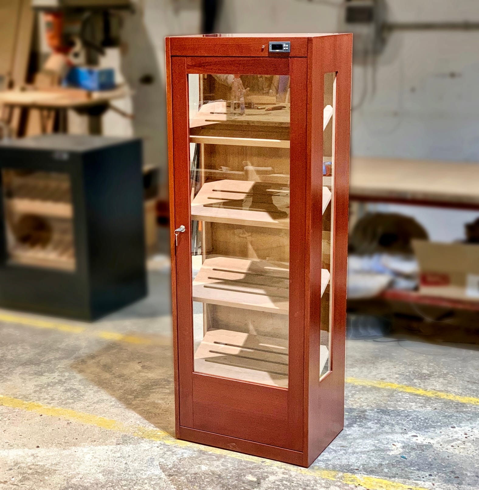 Large Display Humidor Imperial