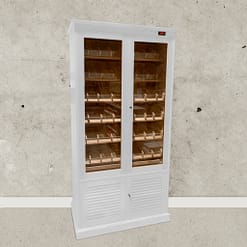 Belgrado humidor with white lacquered finish