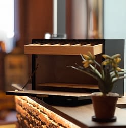 Humidor de sobremesa modelo Presidente lacado negro abierto