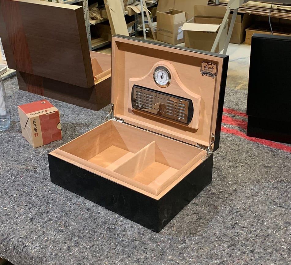 Humidor Príncipe abierto