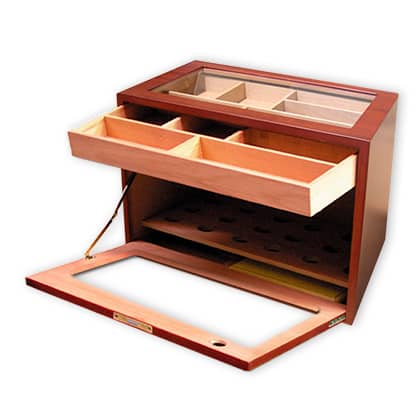 Humidor modelo Presidente cristal con la puerta abierta