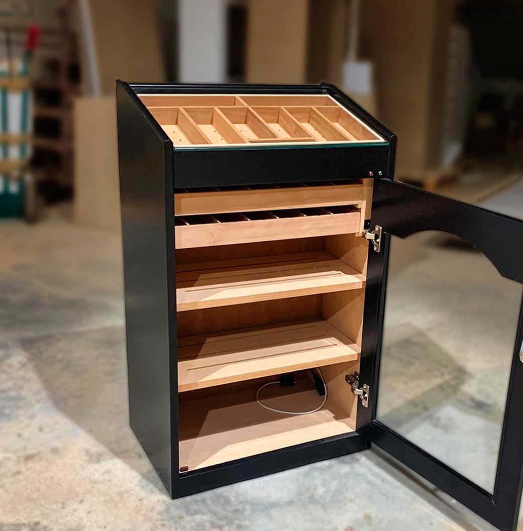 Medium black cabinet humidor model Caribe