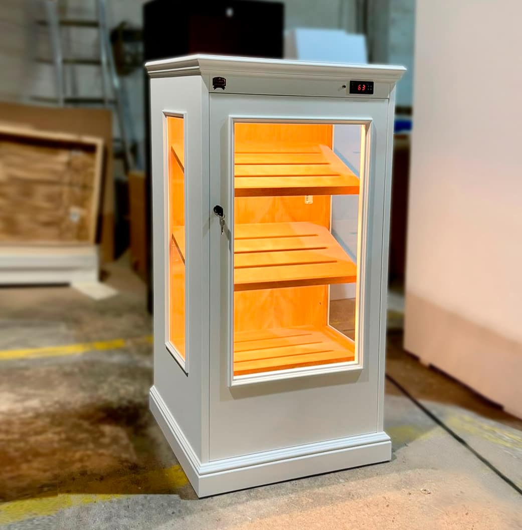 Medium cabinet humidor model Carrito