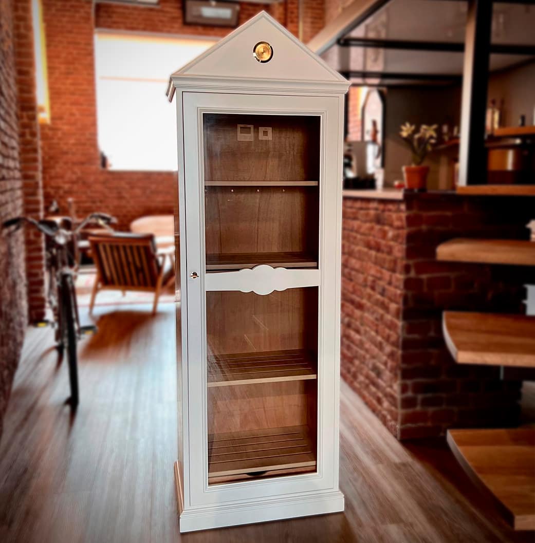Monarca white humidors