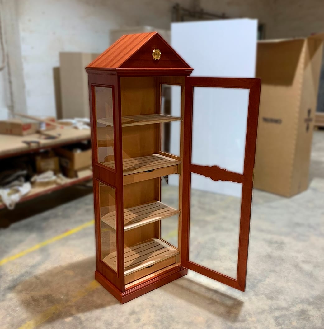 Interior Monarch glass humidors