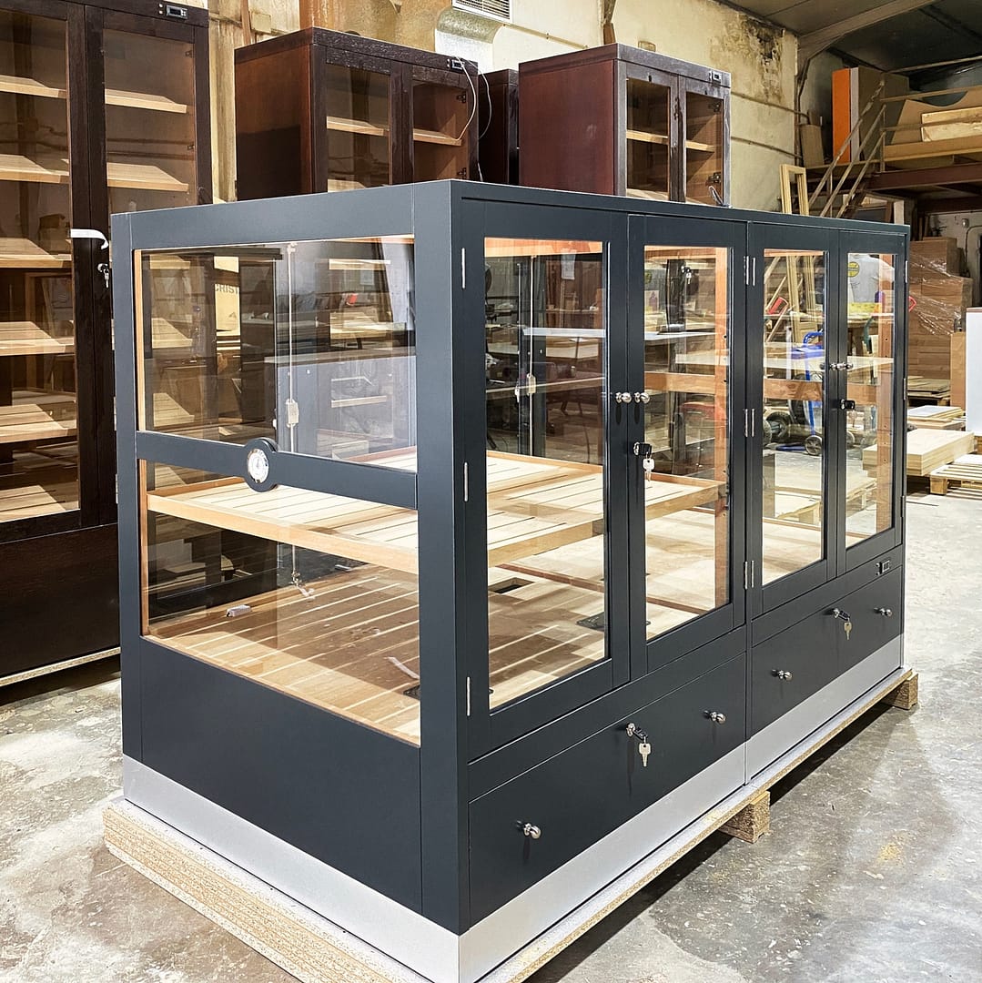 Humidor display case model double Baviera