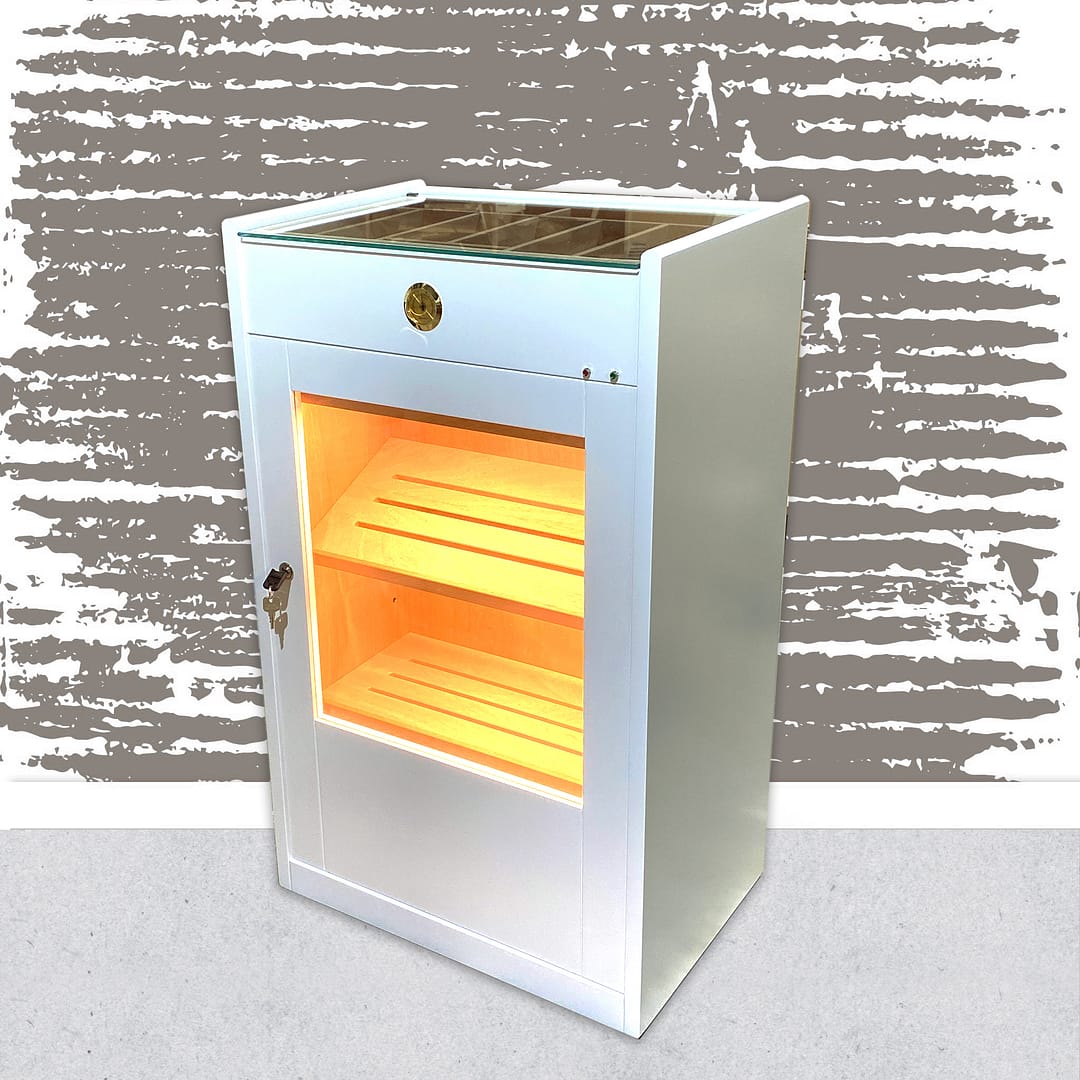Estoril white lacquered humidor