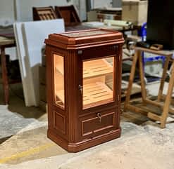 Medium cabinet humidor model Atenas