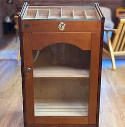 Medium cabinet humidor model Caribe