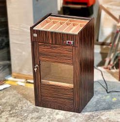 Medium cabinet humidor model Caribe