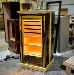 Medium cabinet humidor model Carrito