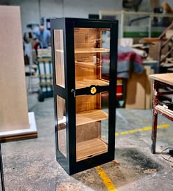 Cabinet humidor model Imperial black lacquered