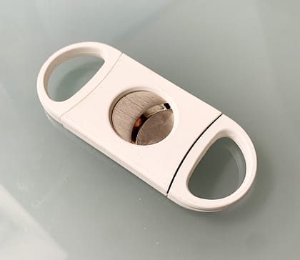 ¿Sabes cómo cortar un puro?