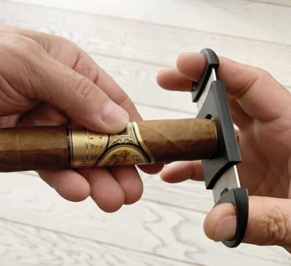 Cortar un cigarro de la manera correcta