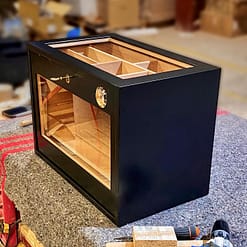 Humidor de sobremesa modelo Presidente cristal lacado negro
