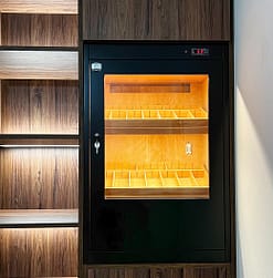 Humidor Estoril lacado negro