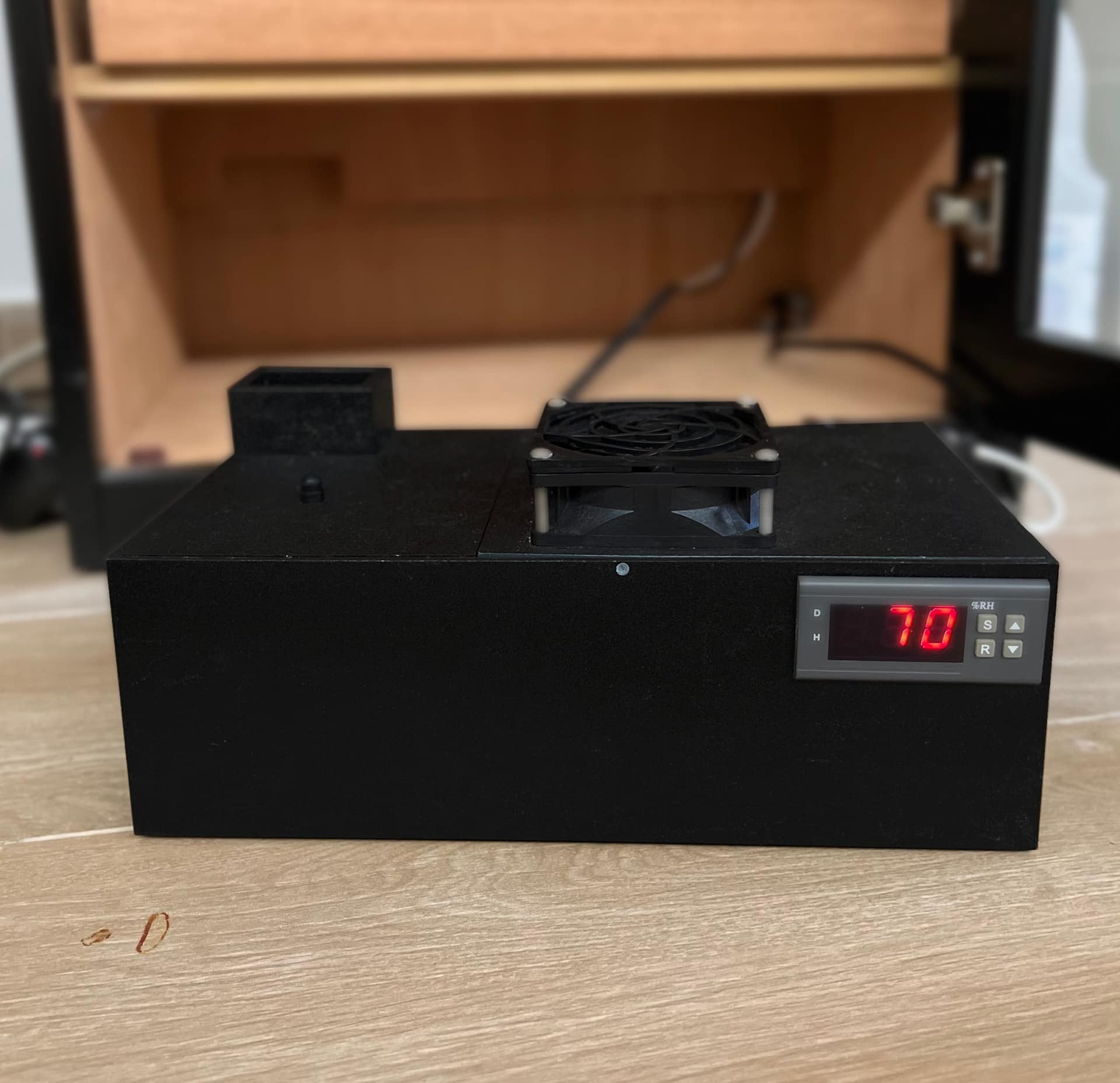 Wacota Hr6 humidifier; the best and most reliable moisture generator.