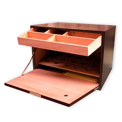 Humidor modelo Presidente con la puerta abierta