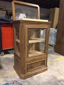 Humidor Atenas en fábrica